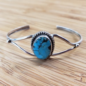 Vintage Navajo Sterling Silver Turquoise Cuff Bracelet Small