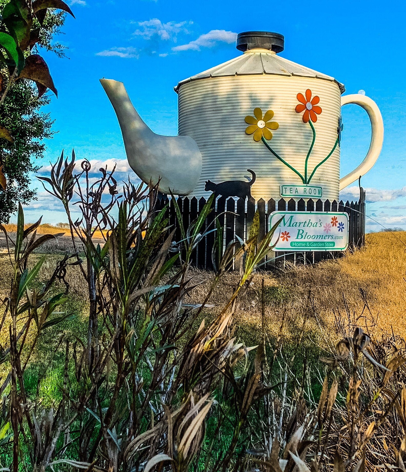 World's Largest Teapot Etsy