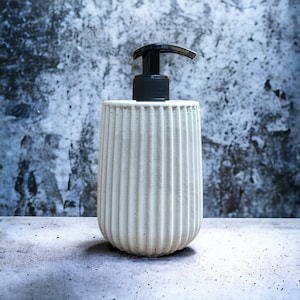Concrete Ribbed Liquid Soap Dispenser Bottle with Pump, Bathroom Sink Decor, Gray Natural Restroom Accessory