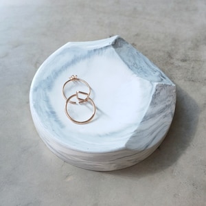 Gray Marble Organizer Tray, Custom Small Earrings and Rings Holder, Round Bracelet Tray, Unique Birthday Gift, Concrete Jewelry Dish
