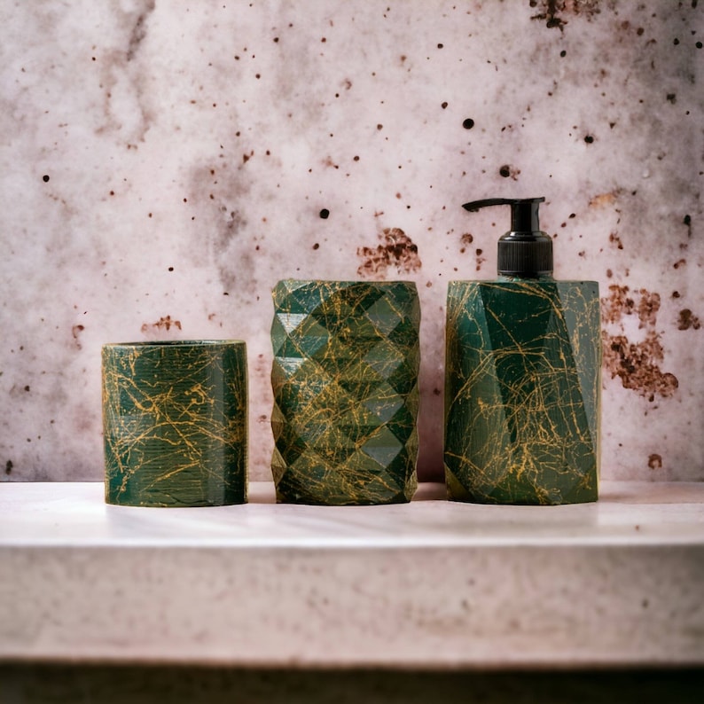 Dark Green Liquid Soap Dispenser Set, Concrete Emerald Green Bathroom