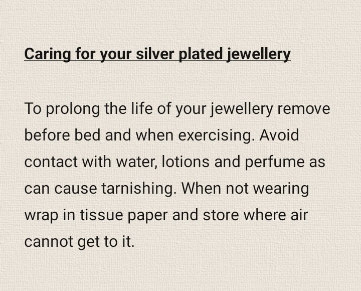 Silver heart stretch bracelet, beaded bracelet, charm bracelet, stacking  bracelet, birthday gift for daughter, friend gift, teacher gifts