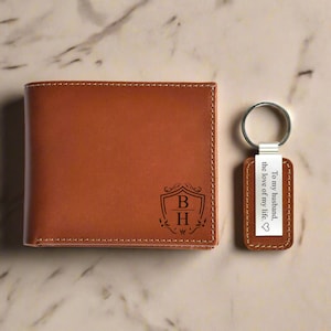 Juego de regalo de alta calidad: billetera y llavero de cuero: regalo personalizado para hombres, billetera delgada hecha a mano para él, perfecta para el Día del Padre