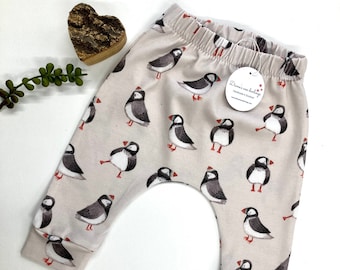 Leggings para bebé Puffin: Pantalones deportivos para bebé hechos a mano de algodón orgánico.