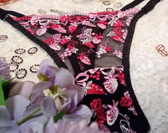 Berry Bliss lace thong