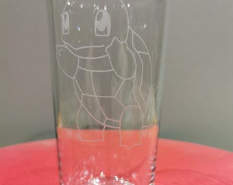 Vaso de pinta con grabado de Squirtle (1 pinta británica / 570 ml)