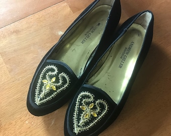 Vintage 8.5 Andrew Geller Black Velvet Flats with Golden Embroidery and Bead Work