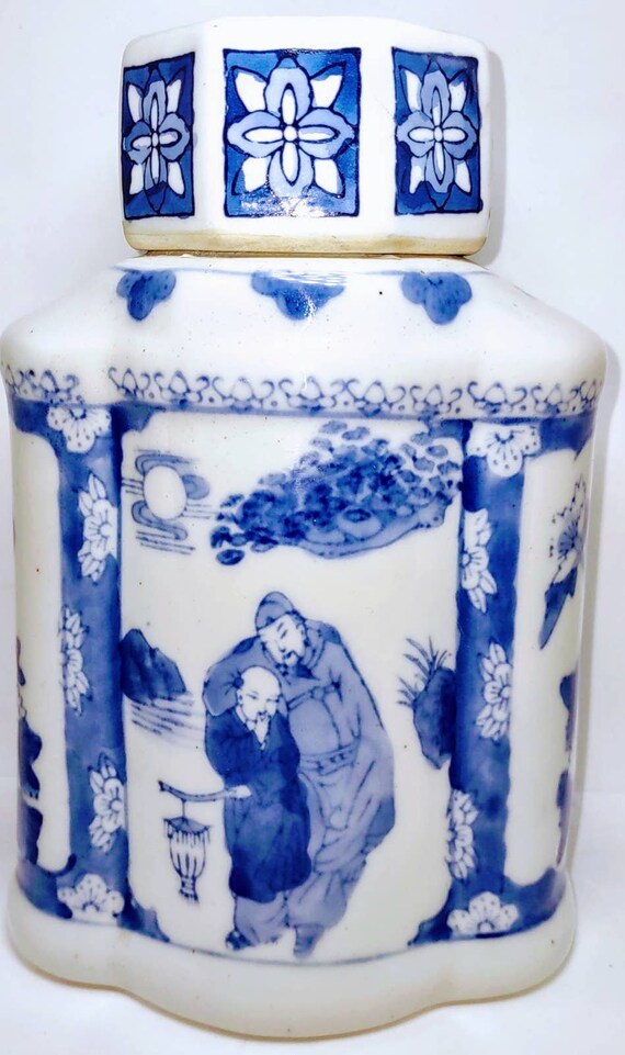 Vntg. 7.5 in. Chinoiserie Porcelain Canister/ Decanter w/ Octagonal Lid/Cup