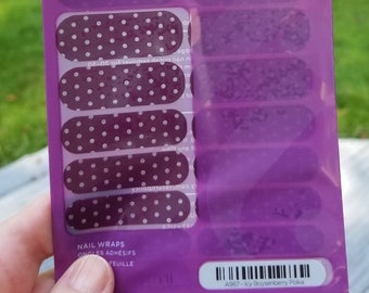 Envolturas de uñas Jamberry, Icy Boysenberry Polka
