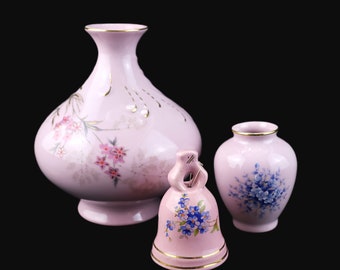Porcelain flower vase, mini vase and bell/Leander 1946/China de Boheme/Pink/Gold rim 14 CARAT/Hand painted/Carlsbad/Czech Republic/Vintage