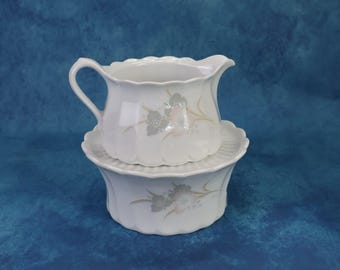 Sauciere Paar mit Stövchen, Blumen Motiv, Weißes Porzellan , Vintage Eschenbach , Bavaria , Deutschland , Antike Porzellan