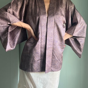 Vintage Japanese Haori Kimono Robe Jacket Plum Lilac Purple with Tan Foliage Print One Size image 2