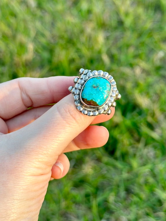 Beautiful vintage turquoise ring