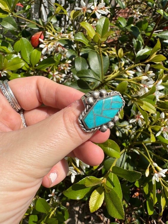 Stunning southwestern style inlay turquoise ring - image 3