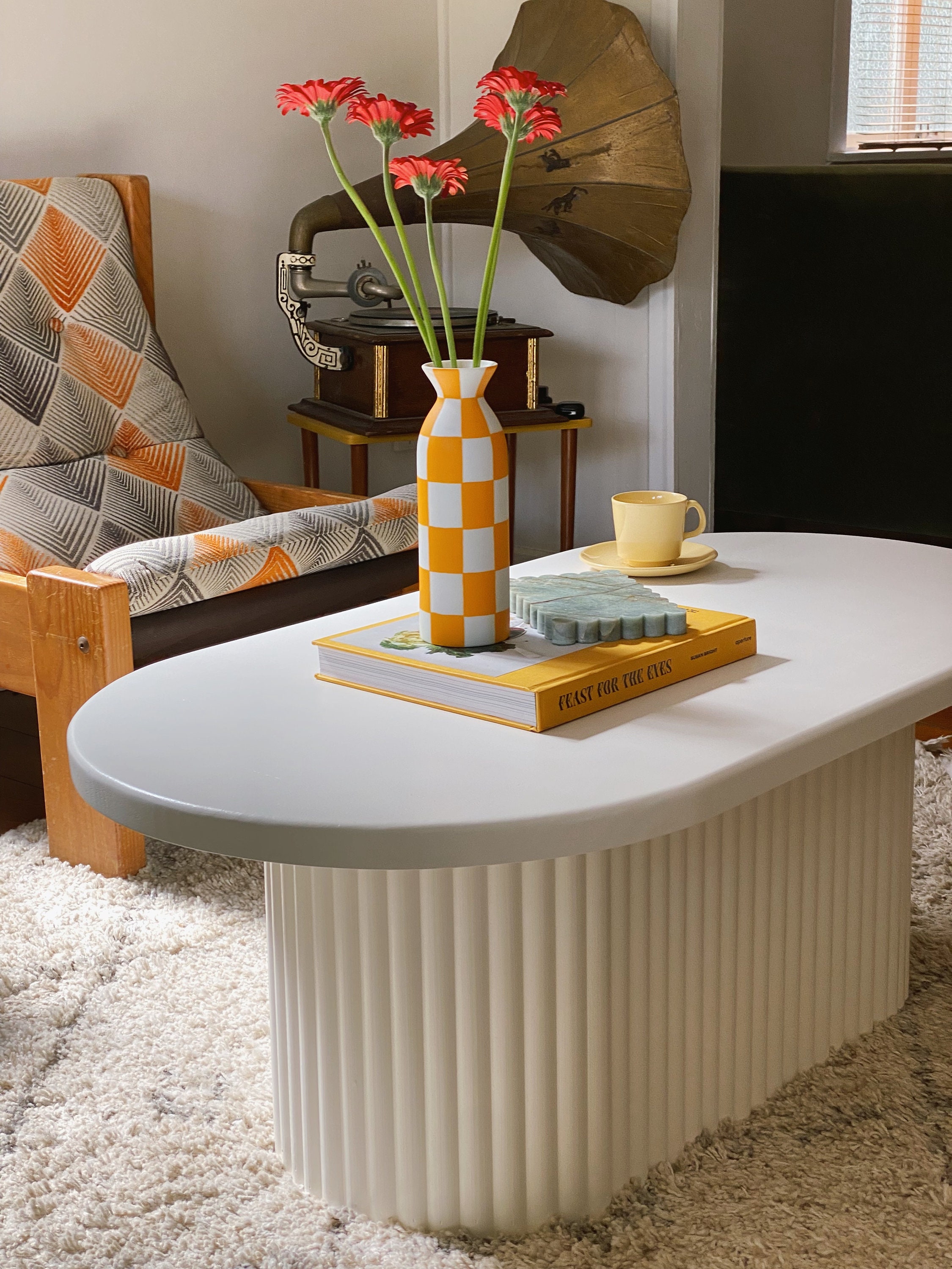 White Oval Shaped Coffee Table With Fluted Base -  Norway