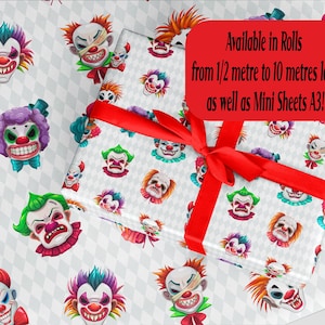 Carta da regalo horror. Design da clown spaventoso. Carta da regalo ecologica di qualità spessa. Perfetto per confezionare regali di Natale di compleanno.