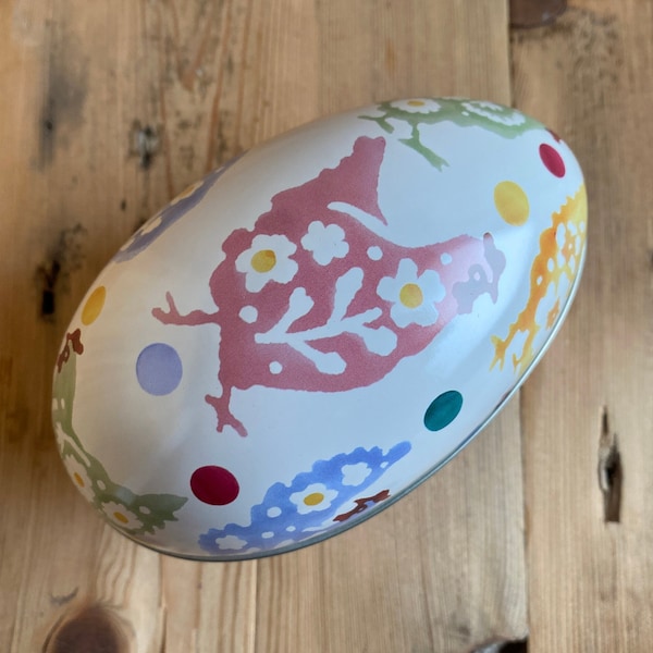 Emma Bridgewater Medium Egg (Chickens)