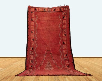 Tapete marroquino vintage 5x13, tapete grande de lã berbere vermelha.