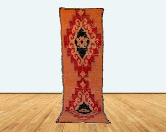 Tapis marocain étroit de 2 x 9 pieds de long.