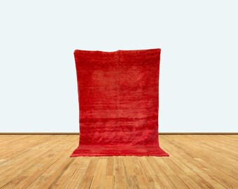 Tapete berbere marroquino vermelho de 1,5 x 2,7 metros.