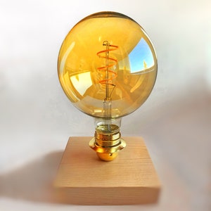 Industrial Style Levitating Lamp / Vintage Bulb / Edison Lamp