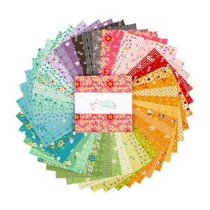 PRÉ-ENCOMENDA Riley Blake Lori Holt Gentler Times 5&quot; Stacker - Pacote de Pingentes de Tecido - Pacote de Pingentes Riley Blake - Empilhador Floral 5&quot; -