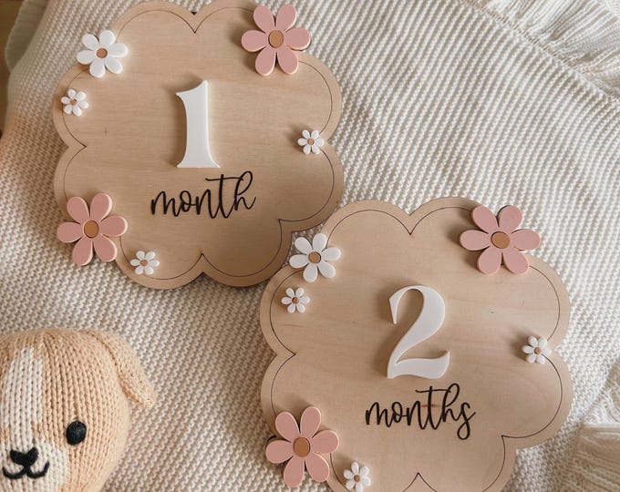 Baby Milestone | Boho Baby Milestone | Wooden daisy Flower Milestone Disc | Monthly Baby Milestone  Marker | Baby Growth | Baby Photo Prop