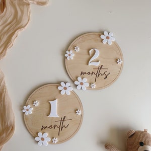 Baby Milestone | Boho Baby Milestone | Wooden daisy Flower Milestone Disc | Monthly Baby Milestone  Marker | Baby Growth | Baby Photo Prop