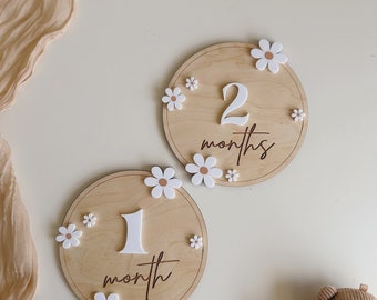 Baby Milestone | Boho Baby Milestone | Wooden daisy Flower Milestone Disc | Monthly Baby Milestone  Marker | Baby Growth | Baby Photo Prop