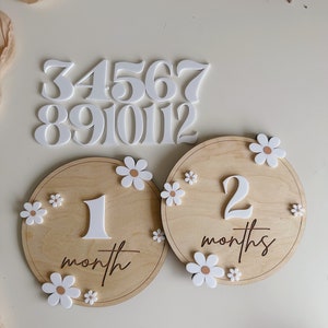 Baby Milestone Boho Baby Milestone Wooden daisy Flower Milestone Disc Monthly Baby Milestone Marker Baby Growth Baby Photo Prop image 3