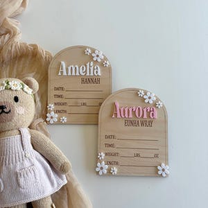 signe de naissance fleur de marguerite | Faire-part de naissance | Faire-part de naissance en bois arqué | Plaque nominative personnalisée | Nom de naissance du bébé