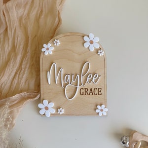 Daisy Flower Birth Sign | Baby Birth Announcement | Arched Wooden Birth Announcement | Personalized Name Sign | Baby Birth Name