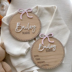 Bow signe de naissance | Faire-part de naissance | Faire-part de naissance en bois arqué | Plaque nominative personnalisée | Nom de naissance du bébé