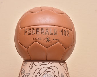 Mistrzostwa Świata 1938 Ręcznie robiona oryginalna piłka nożna FEDERALE 102 ze skóry, rozmiar 5.