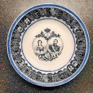 2 Fine soup dinner plates of Boch Freres Keramis Leopold II. Antique plates. The price is for 1 plate