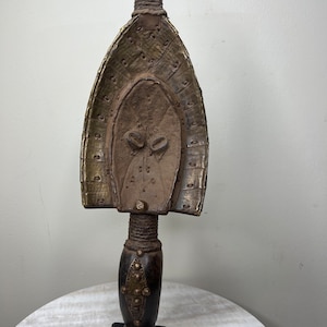 Reliquary - Copper, Wood - Mahongwe - Bakota - Gabon 17&quot; X 5&quot;