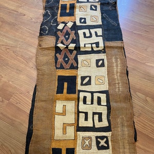 Handmade Kuba Raffia Cloth: African Congo Textile Art (134&quot; x 21&quot;)