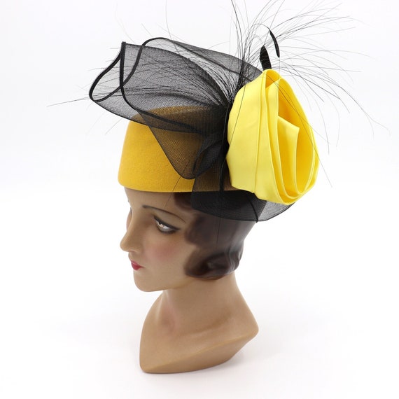 1960s vintage Sonni San Francisco hat Vintage 60s Ecru Straw & Lace Pillbox Hat Sonni San  main image 2