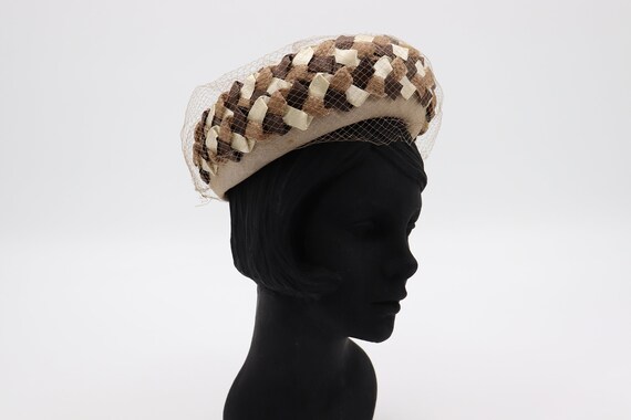 SOPHISTICATED 1950s\' BROWN STRAW HAT + TAFFETA BOW + DOTTED VEIL SOPHISTICATED 1950s main image 2