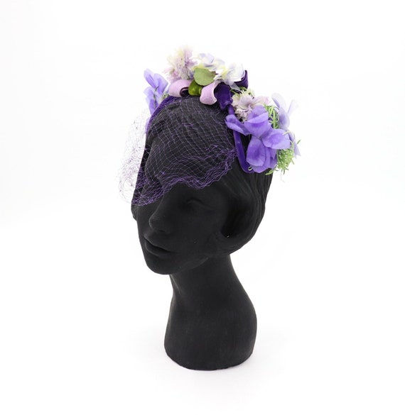 Vintage Purple Floral Fascinator - 1950s Flower Hat With  display picture 3