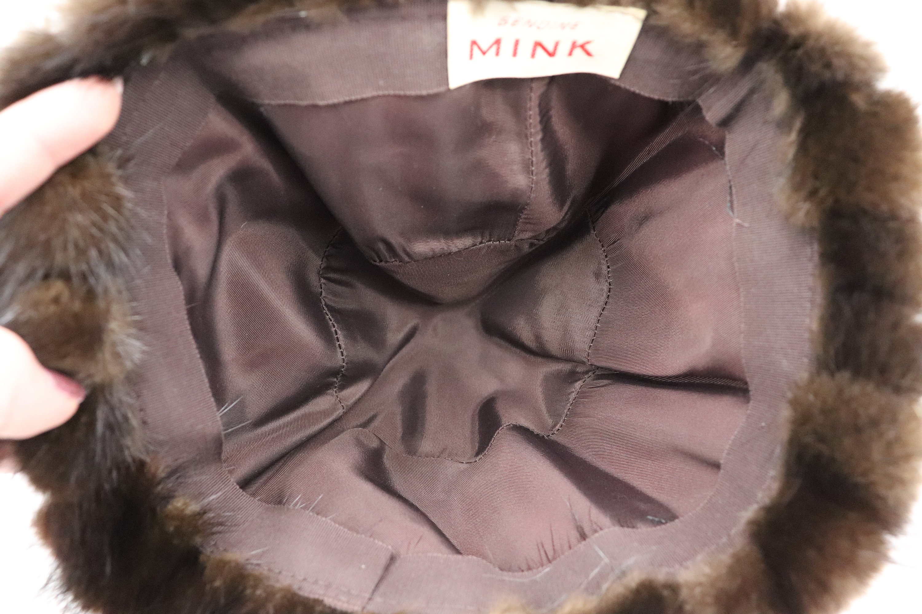 Bonnet En Fourrure Véritable De Vison Marron - Taille S - Vintage Et D'occasion En Bon état