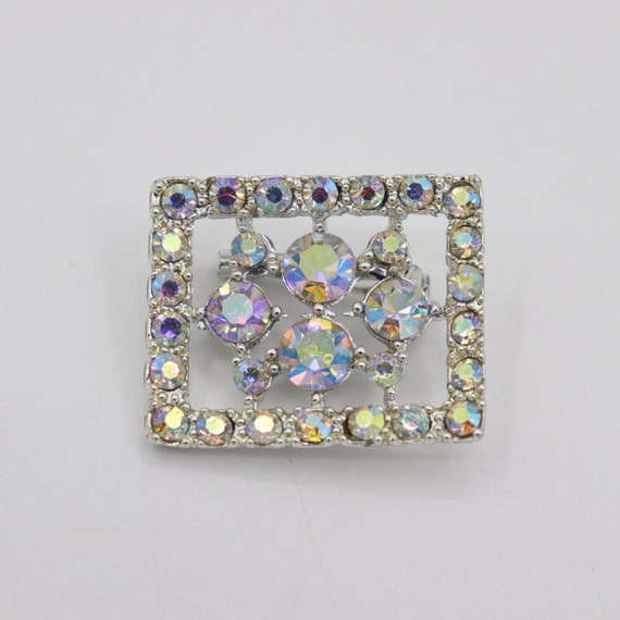 Square brooch deals