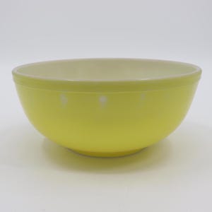 1940s Early Version Pyrex Primary Colors Yellow Mixing Bowl - Original Markings Vintage #404 Dishware