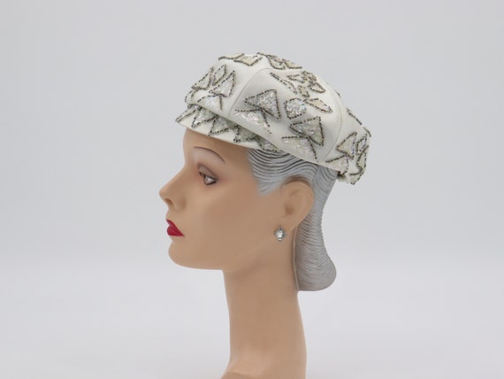 Vintage 1960s Women's White Hat with Sequins - Mo… - image 5