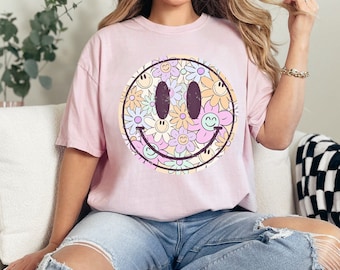 Happy Face Tee - Överdimensionerad leende-tröja - Komfortfärgad grafisk t-shirt - Retro smiley-tröja
