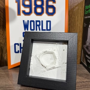 Carte du terrain de la Citi imprimée en 3D dans un cadre noir – oeuvre d'art pour le bureau du stade des Mets, cadeau de baseball, décoration de bureau des Mets de New York