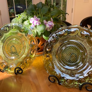 Vintage Indiana Glass Serving Platter, Thumbprint Pattern With Scalloped Edge, Green/Avocado Color, 11 inches in Diameter