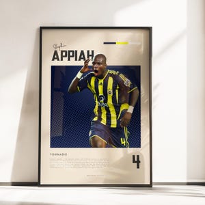 Póster Retro Vibes de Stephen Appiah | Leyenda del Fenerbahçe | Tamaños A3 y A4 | Marco negro opcional | Impresión fotográfica de alta calidad