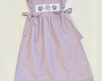 Robe pour tout-petit en seersucker smockée | Robe d'anniversaire fille en seersucker | Ensemble brodé pour enfant | Mignon printemps été