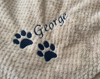 Custom Personalised Embroidered dog/cat/puppy/kitten/pet soft cosy blanket